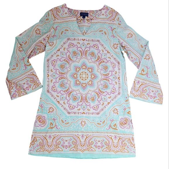 J. McLaughlin Geometric Large Long Sleeves V-Neck - Picture 1 of 8